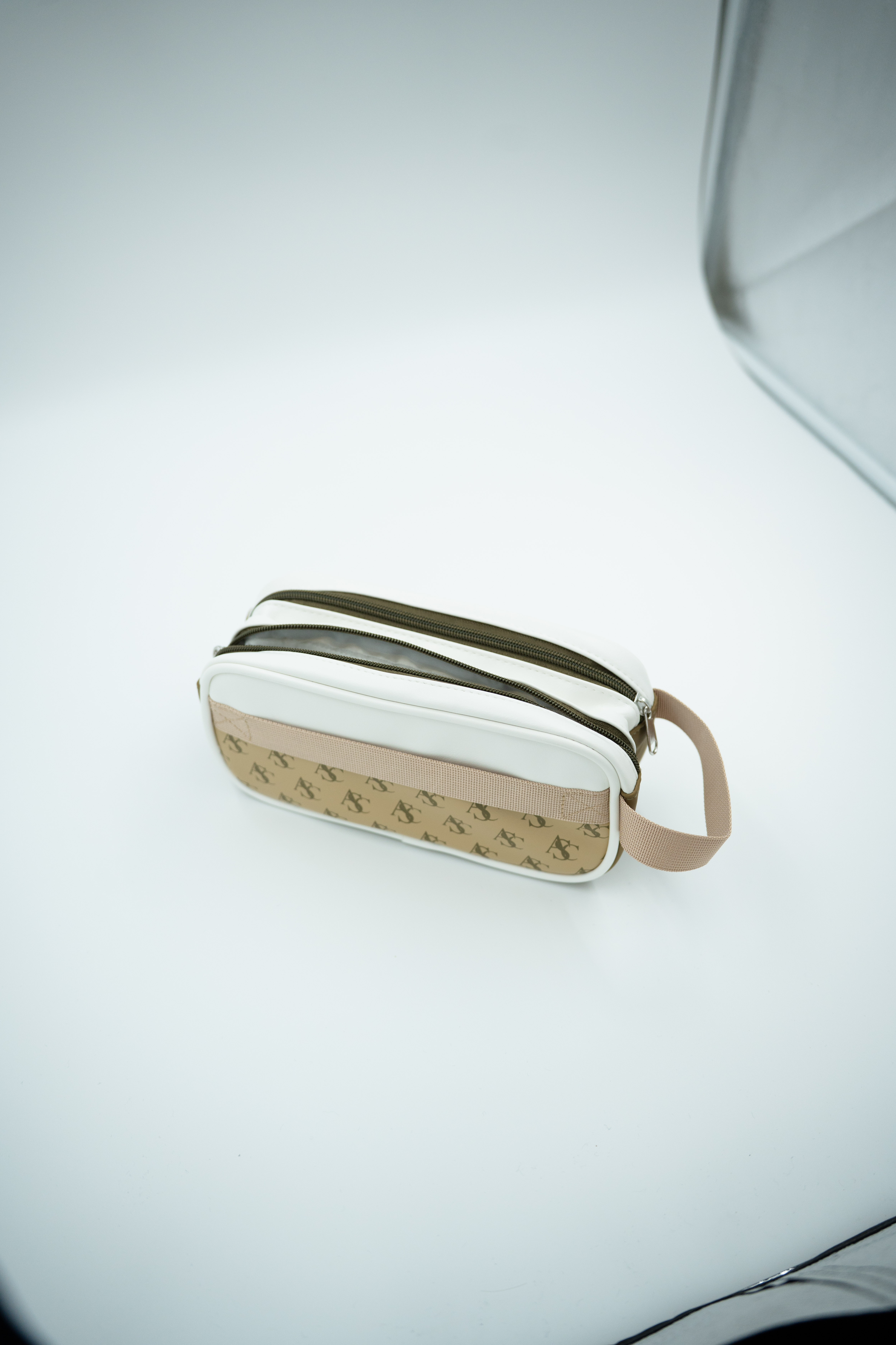 Trousse De Toilette