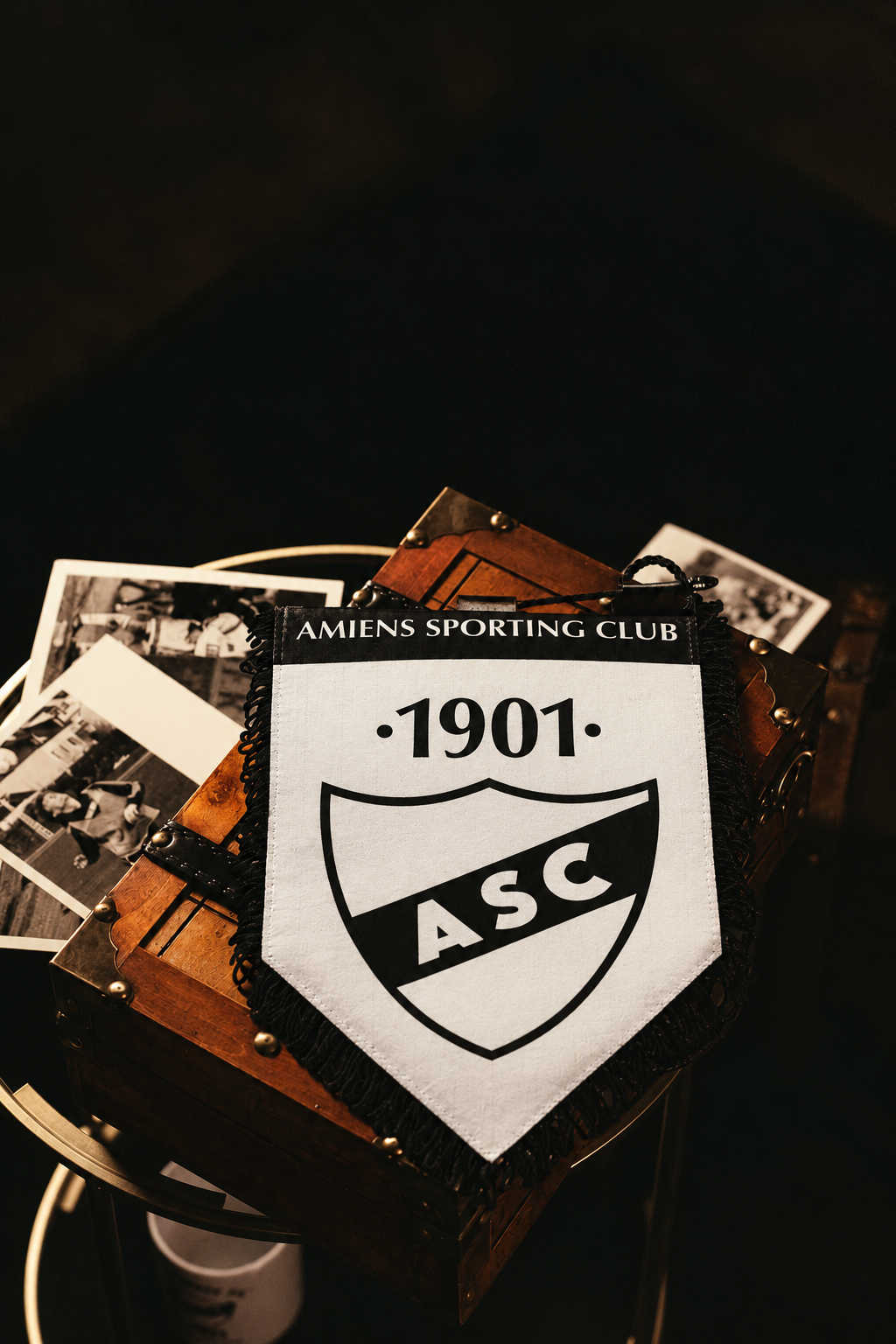 Fanion 125 ans Amiens SC — ambiance collector